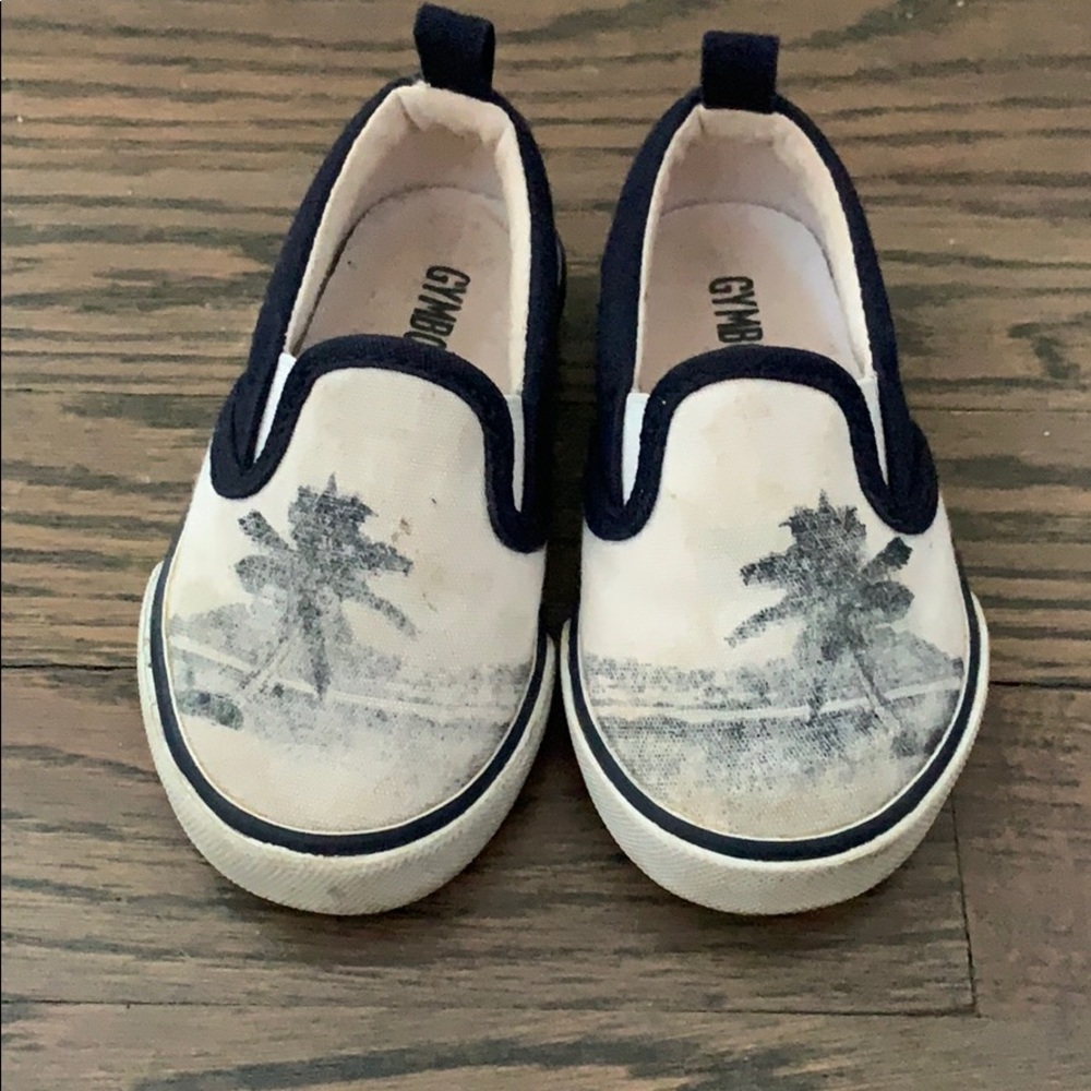 Slip on kids shoe